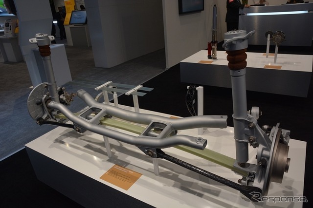 ZFの展示(デトロイトモーターショー15)