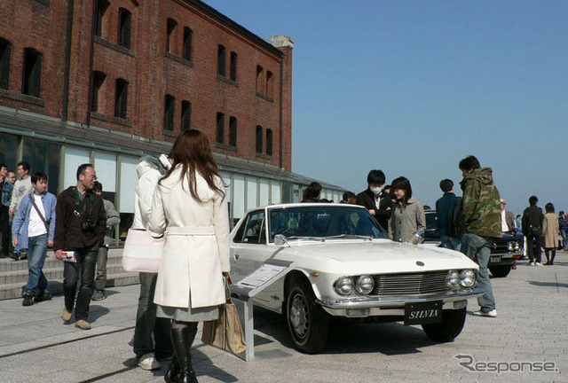 横浜赤レンガ倉庫で、Potential for Your Driving …日産
