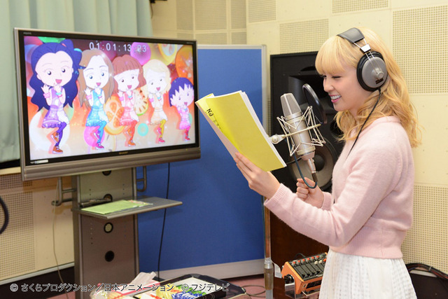 『ちびまる子ちゃん アニメ25周年記念~旅は道連れ、苦あれば楽あり美味もありスペシャル』にE-girlsのAmiが本人役で登場