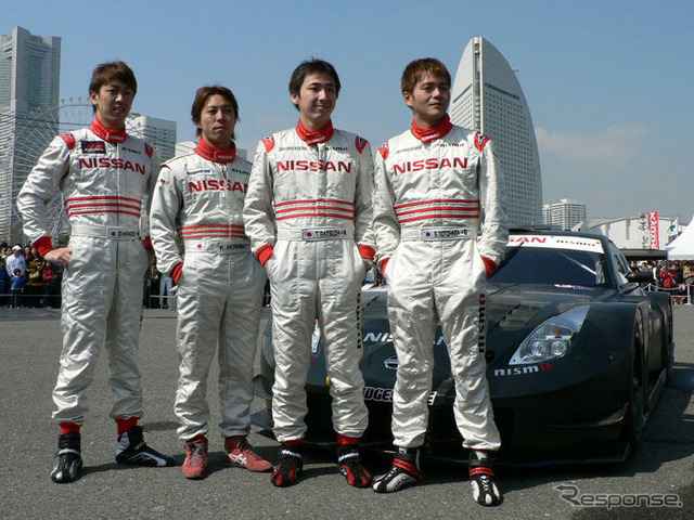 横浜赤レンガ倉庫で、Potential for Your Driving …日産