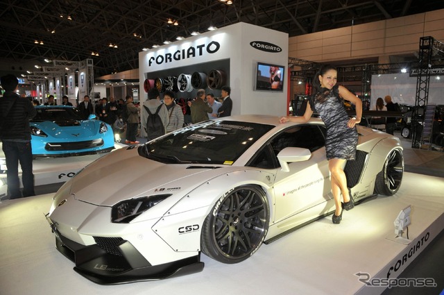 フォージアートブース コンパニオン(東京オートサロン2015)