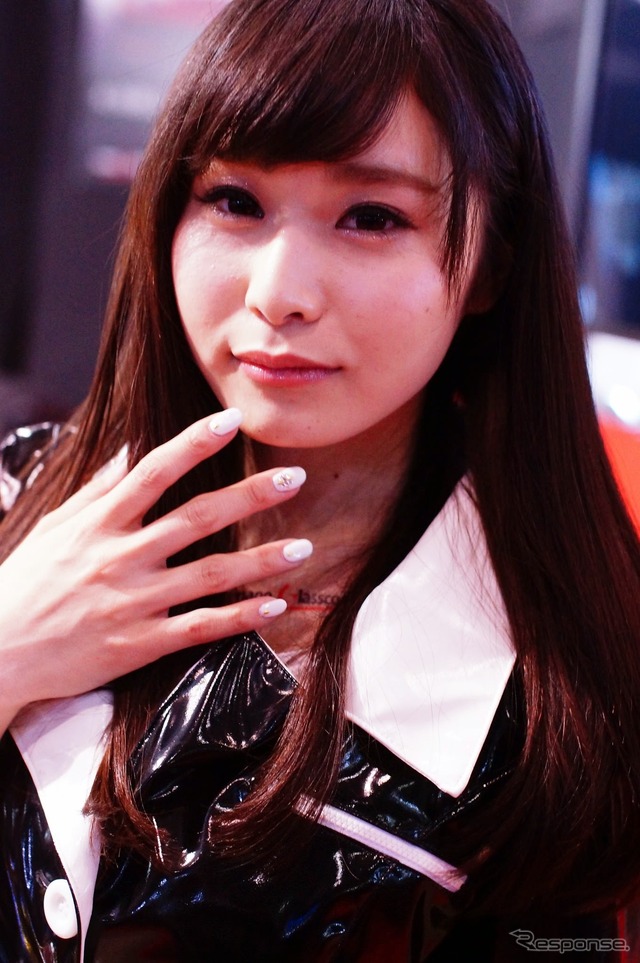 ナノグラスコートブース（東京オートサロン2015）