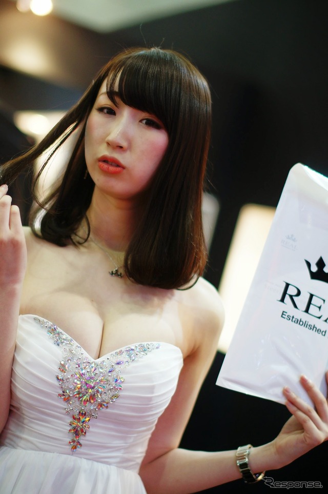 REALブース コンパニオン(東京オートサロン2015)