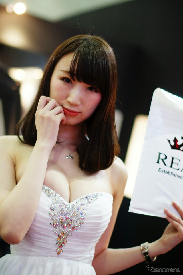 REALブース コンパニオン(東京オートサロン2015)