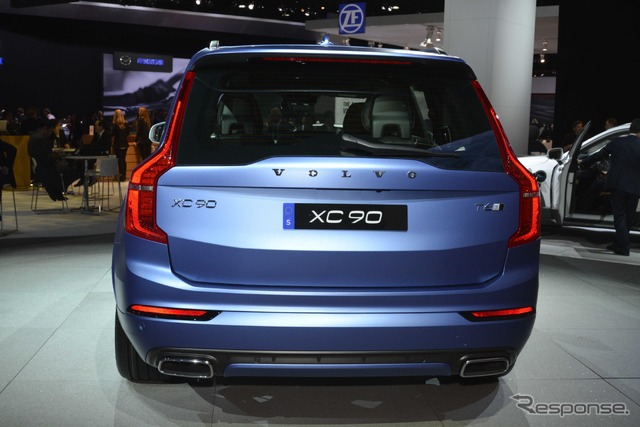 ボルボ XC90 R‐デザイン(デトロイトモーターショー15)