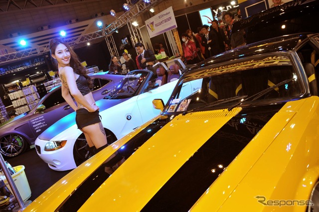 ユニバーサルエアブース コンパニオン(東京オートサロン2015)