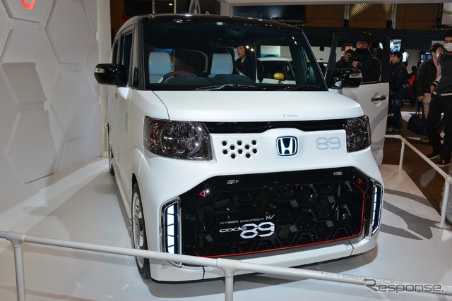 ホンダ CYBER CONCEPT N-BOX SLASH Code:89(東京オートサロン2015)