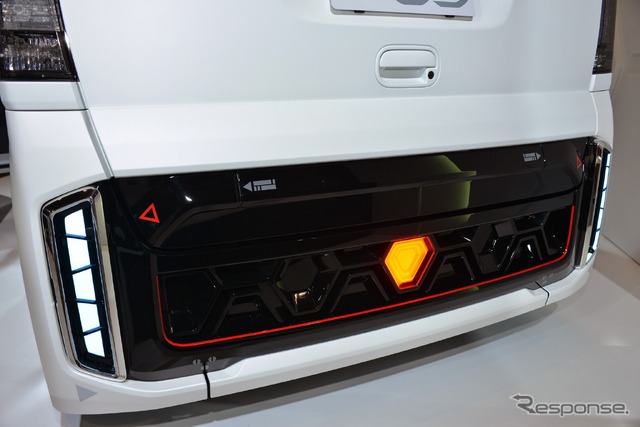 ホンダ CYBER CONCEPT N-BOX SLASH Code:89(東京オートサロン2015)
