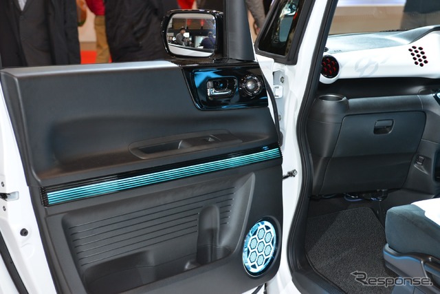 ホンダ CYBER CONCEPT N-BOX SLASH Code:89(東京オートサロン2015)
