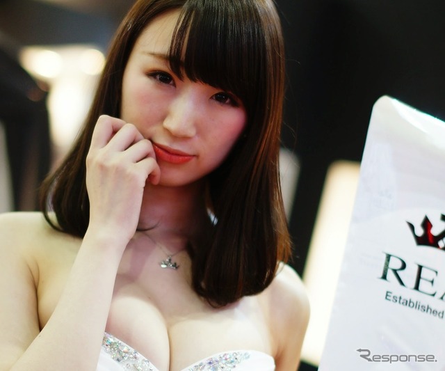 REALブース コンパニオン(東京オートサロン2015)
