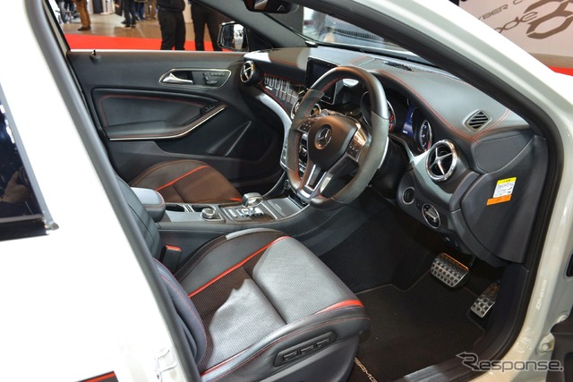 メルセデスベンツ GLA45 AMG(東京オートサロン2015)