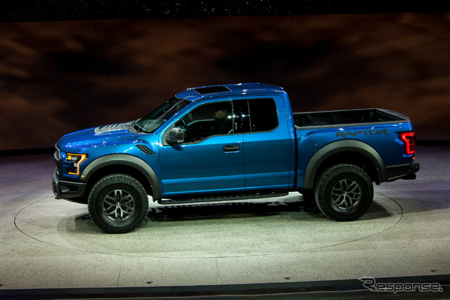 フォード F150 ラプター(デトロイトモーターショー15)