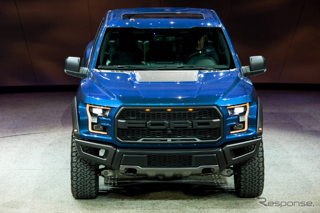 フォード F150 ラプター(デトロイトモーターショー15)