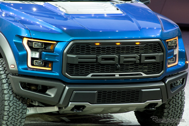 フォード F150 ラプター(デトロイトモーターショー15)