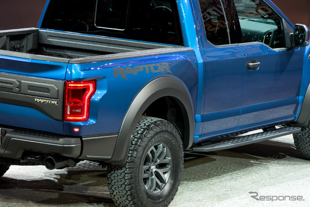 フォード F150 ラプター(デトロイトモーターショー15)
