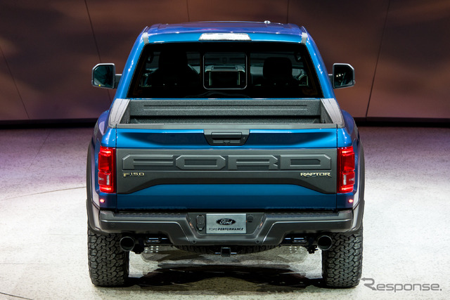 フォード F150 ラプター(デトロイトモーターショー15)
