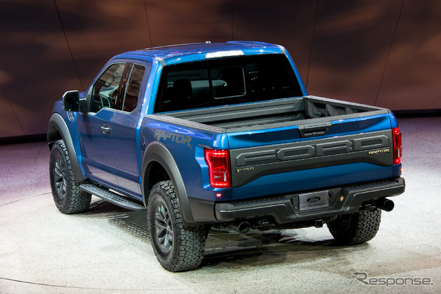 フォード F150 ラプター(デトロイトモーターショー15)
