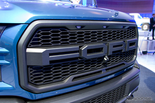 フォード F150 ラプター(デトロイトモーターショー15)