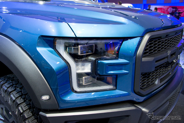 フォード F150 ラプター(デトロイトモーターショー15)