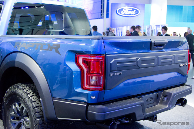 フォード F150 ラプター(デトロイトモーターショー15)