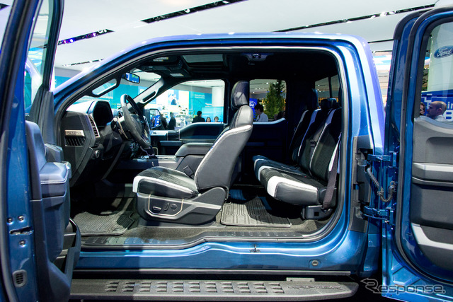 フォード F150 ラプター(デトロイトモーターショー15)