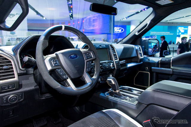 フォード F150 ラプター(デトロイトモーターショー15)