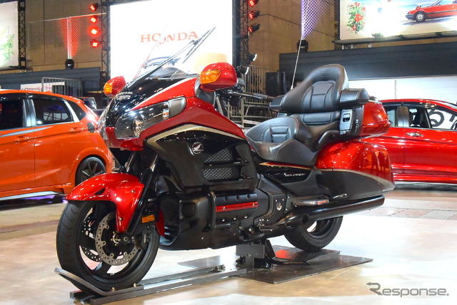 ホンダ ゴールドウイングSE(東京オートサロン15)