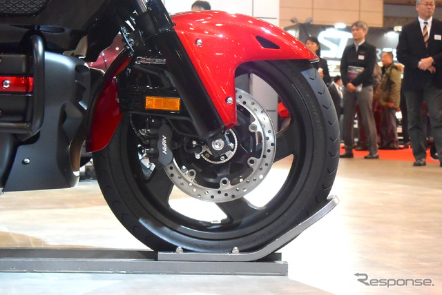ホンダ ゴールドウイングSE(東京オートサロン15)