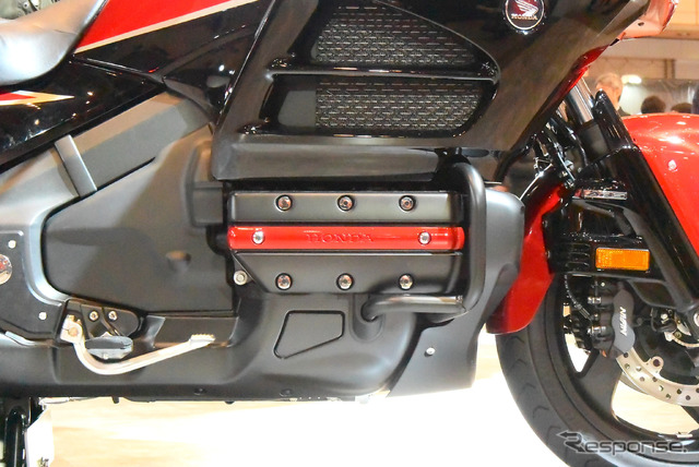 ホンダ ゴールドウイングSE(東京オートサロン15)