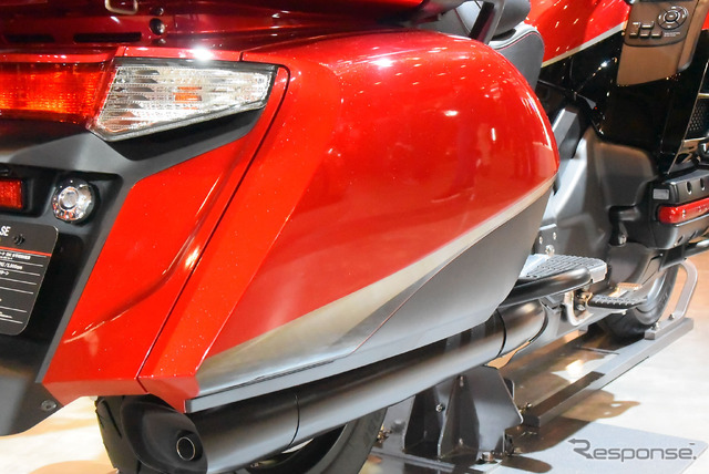 ホンダ ゴールドウイングSE(東京オートサロン15)
