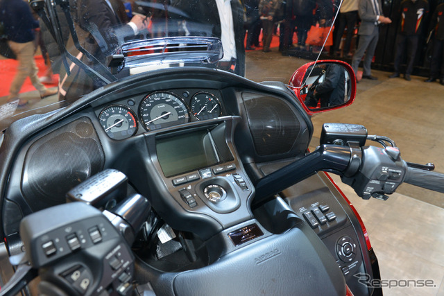ホンダ ゴールドウイングSE(東京オートサロン15)