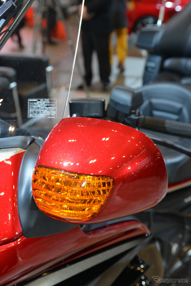 ホンダ ゴールドウイングSE(東京オートサロン15)