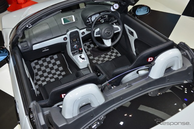 ダイハツ コペン エクスプレイ D SPORT ストリート仕様(東京オートサロン15)