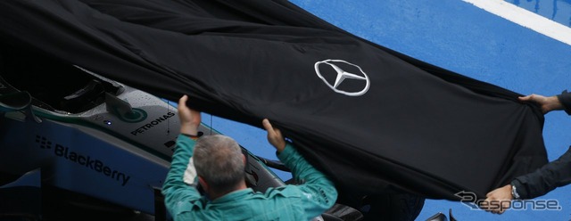 メルセデス AMG ペトロナスのF1 W06 ハイブリッドの予告イメージ