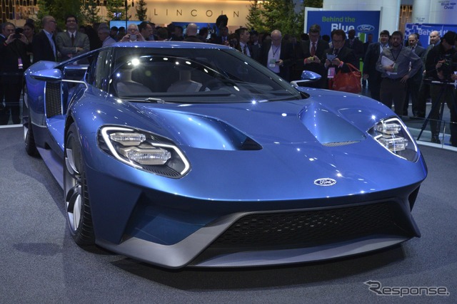 新型 フォード GT (デトロイトモーターショー15)