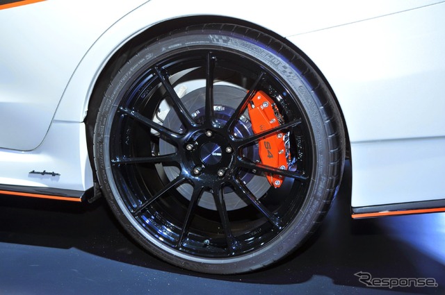 スバル WRX S4 Customized by PROVA(東京オートサロン2015)