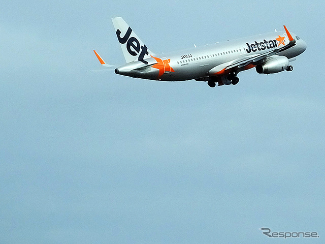 ジェットスター・ジャパンA320(JA11JJ)