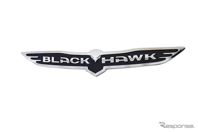 BLACKHAWKバッジ