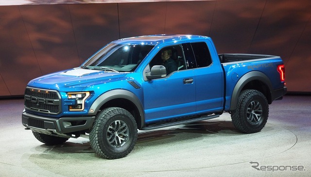 新型 フォード F-150 ラプター(デトロイトモーターショー15)