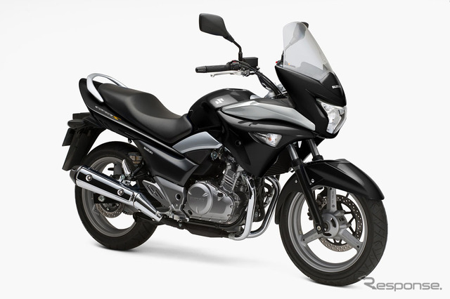 スズキ・GSR250S（2015年）