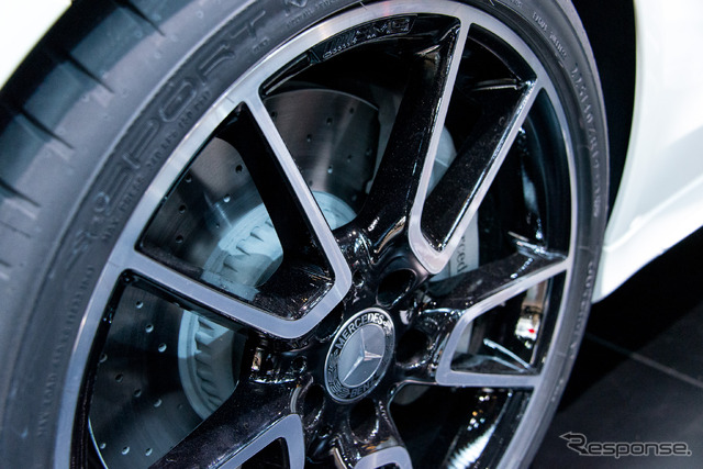メルセデスベンツ C450 AMGスポーツ 4MATIC(デトロイトモーターショー15)