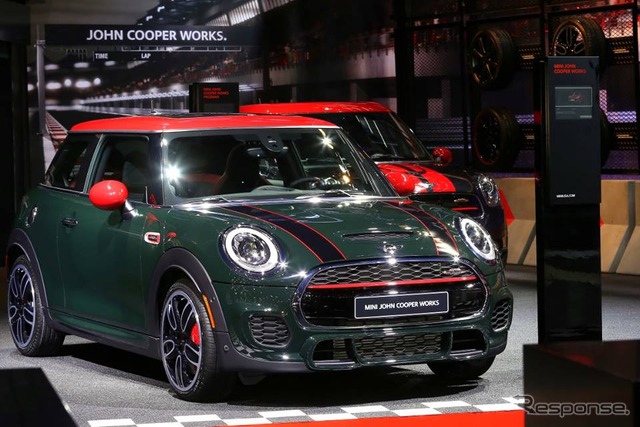 新型 MINI ハッチバック の ジョンクーパーワークス(デトロイトモーターショー15)
