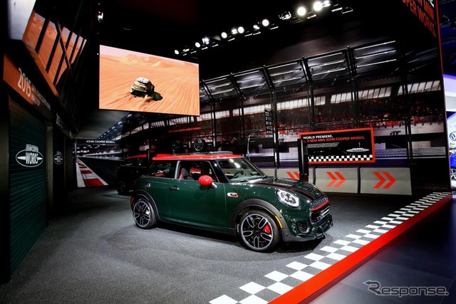 新型 MINI ハッチバック の ジョンクーパーワークス(デトロイトモーターショー15)