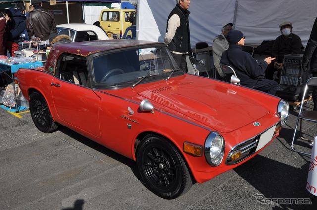 HONDA TWIN CAM CLUB(1964 ホンダS600、1967 ホンダS800など)