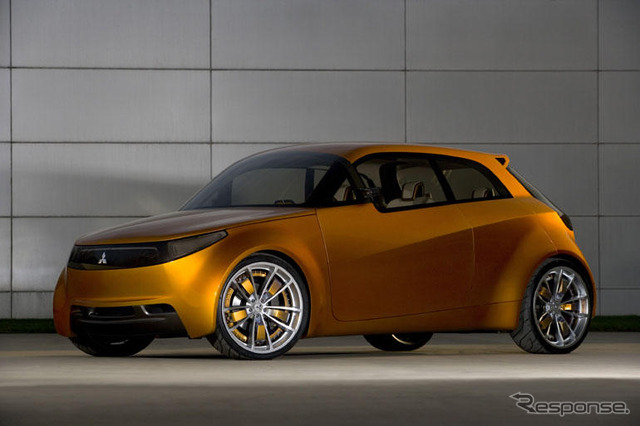 【ニューヨークモーターショー06】三菱自動車、アウトランダー を北米発表