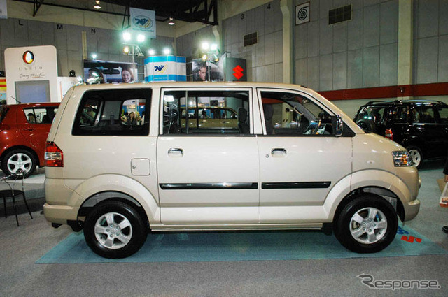 【バンコクモーターショー06】スズキ---バス感覚の小型MPV