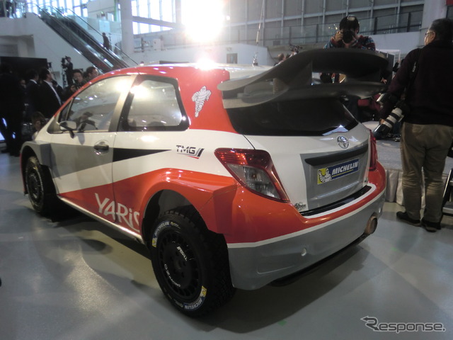 「ヤリス WRC」のテストカー(リヤ)。