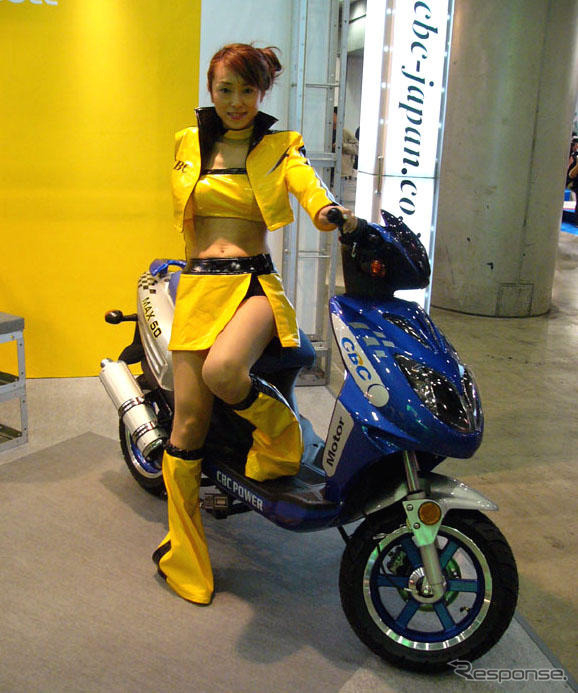 【東京モーターサイクルショー06】コンパニオン写真蔵