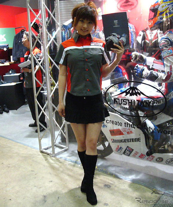 【東京モーターサイクルショー06】コンパニオン写真蔵