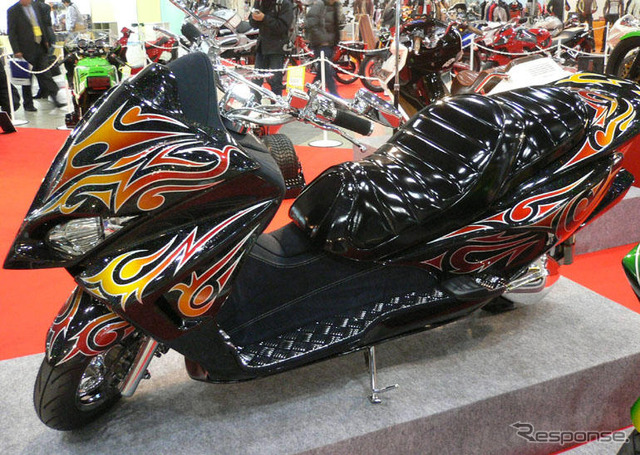【東京モーターサイクルショー06】今年も見せた! ---ド派手カスタム